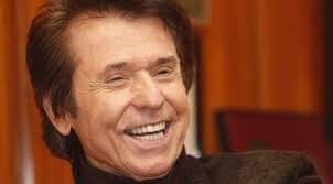 freefmworld's tweet photo. Ayer para él, fue un día especial. #Raphael de España cumplio 79 años #PuedeSerSuGranNoche #freefm  #frerfmclassics https://t.co/Dj8ogr3nO9