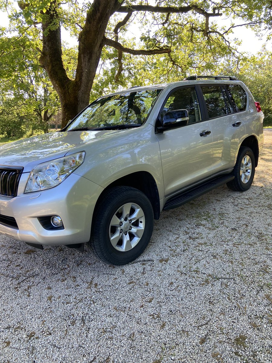 RedRoosterDisco's tweet photo. Only 12 years old and still looking and feeling brand new. Never ever had a problem with this wonderful Toyota Landcruiser bought 2010 #Toyota #classiccars https://t.co/hDtzLMR0Zn
