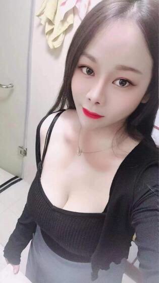 Financebagger's tweet photo. 地区：常州新北区
年龄：31
身高：163
体重：98
服务：调情陪浴、👄爆、走水、爱爱、🐻推、毒🐉、丝袜制服诱惑
ps：资源已验证，放心❤出击

价格：500p、1500y
有需要点击置顶推文🔗获取更多mm联系方式资源，白嫖口嗨勿扰 
#常州资源 #常州约炮 #常州线下 #常州兼职 #常州外围 https://t.co/lukWbclkM8