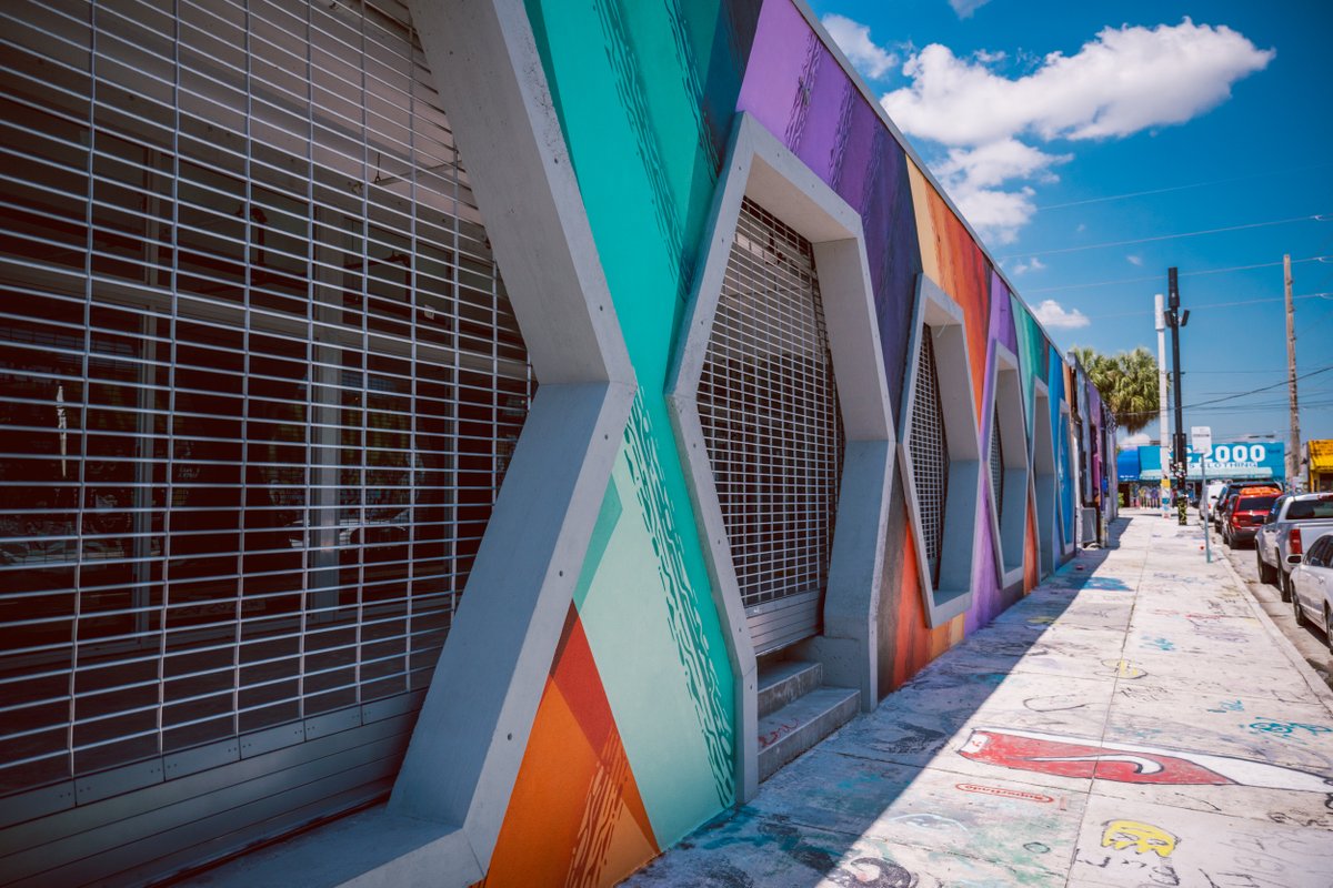 AstonMartinF1's tweet image. Embracing the colourful side of life. 🎨 

📸 @ConorMcDPhoto | #IAMMIAMI