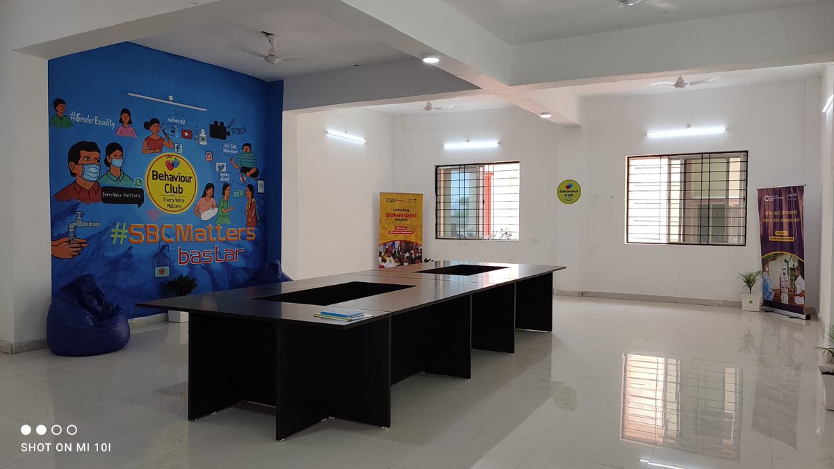 khushboosoni07's tweet photo. बस्तर यूनिवर्सिटी में @ChhattisgarhABC और @UNICEFIndia के माध्यम से #BehaviourClub का शुभारंभ किया गया। छत्तीसगढ़ यूनिसेफ चीफ़ @jobzachariah के मुताबिक यह भारत देश में अपनी तरह का पहला बिहेवियर क्लब है, जो युवाओं के लिए शुरू किया गया है। @abhisheksinghDP @CKRaiTweets https://t.co/68QDdRPSUn