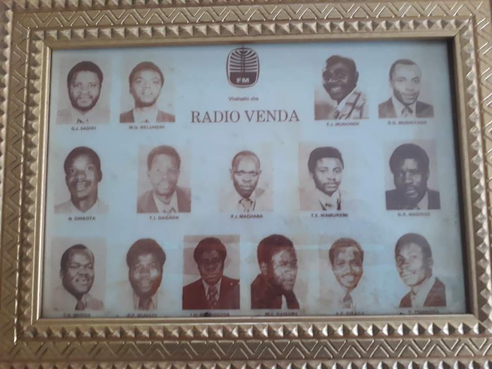 DJNipro's tweet photo. Look what I bumped into, it's the mother of all Radio #Flashbacks, Ndi vhahashi vha RADIO VENDA, which is now known as @Phalaphala FM.
Happy #NippyFriday Ngauralo! https://t.co/8WqM0Joib6