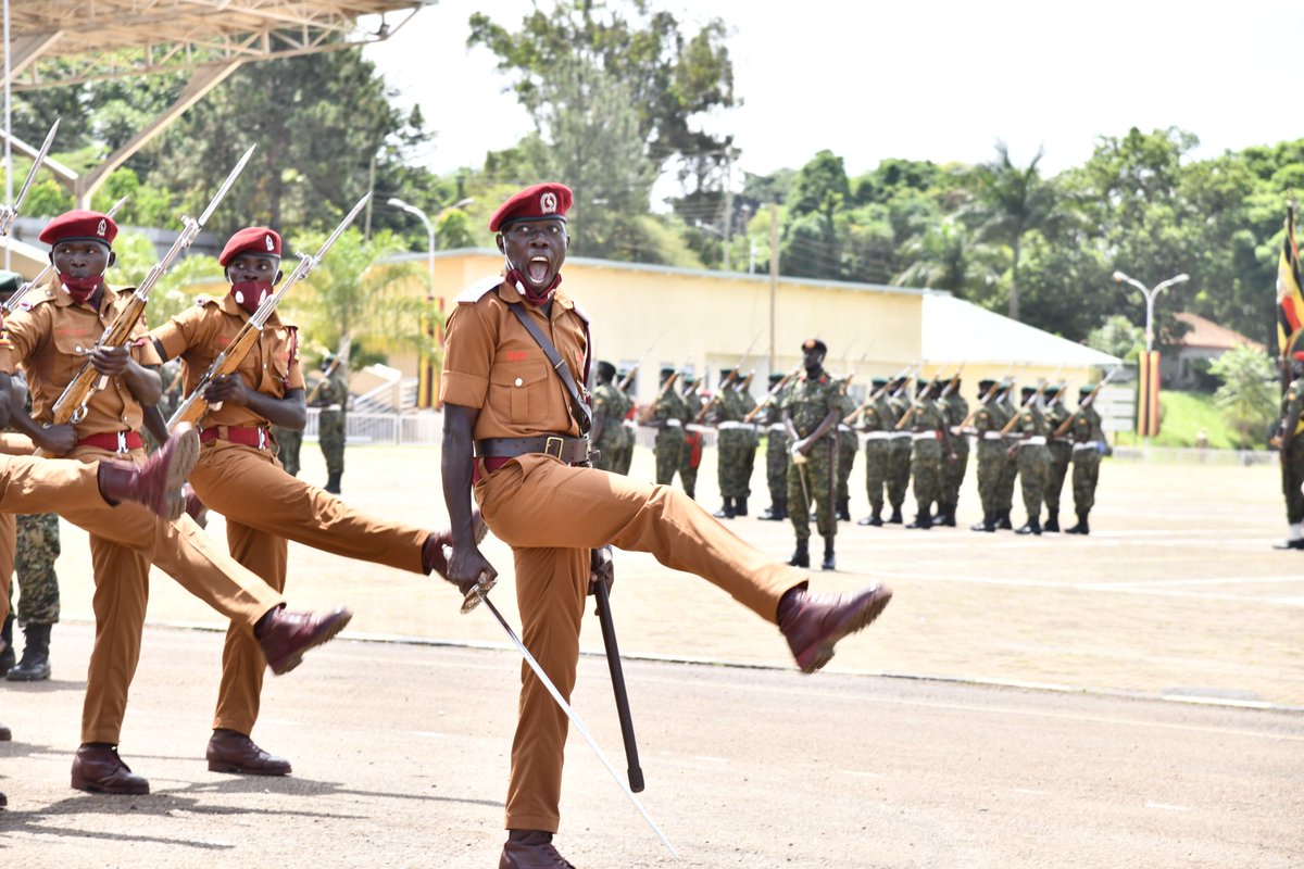 UgandaPrisons's tweet photo. UPS remain disciplined and professional in Parade

Guard 2 Commander, Mr. Daniel Opio Eneku, Assistant Superintendent of Prisons of PATS and the parade participants #LabourDay2022 https://t.co/xgpomecGhx