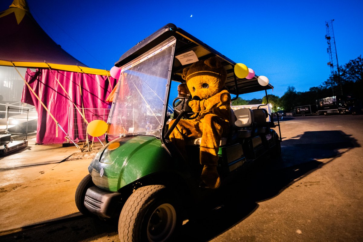 Iets verloren gister? Wij hebben van alles gevonden! Van bankpasjes, Ov kaarten, sleutels en kledingstukken. Vandaag brengen wij alle spullen naar het gemeentehuis. Vanaf maandag zijn daar alle spullen op te halen! Adres: Kreupelstraat 1.