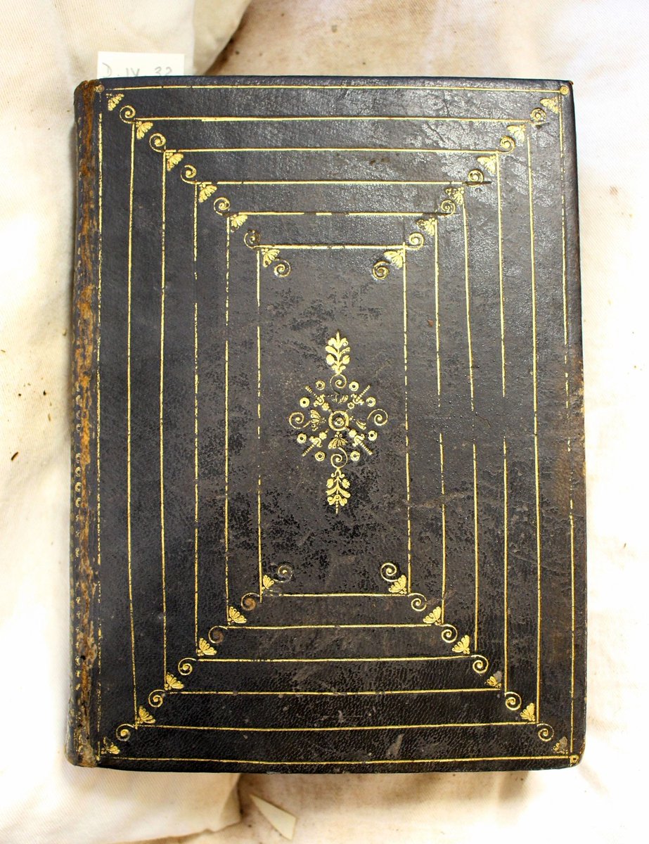 DU_Collections's tweet photo. We're looking for a rare books librarian (2-year FT) to join our team! DL is 5 June 2022; starting salary £27,116. Focus will be on cataloguing and promoting @SepsCollections and @cosinslibrary books. More details: https://t.co/pPB7FXsH8r https://t.co/QyjnbmG5MV
