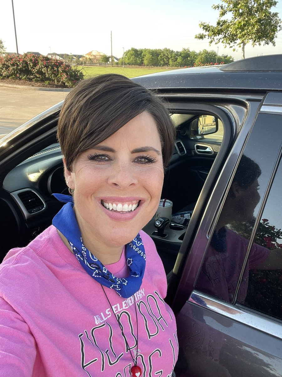 Parking in Fulshear today 😂 to leave a closer spot! #WellsRAK #TeamRoyalBlue