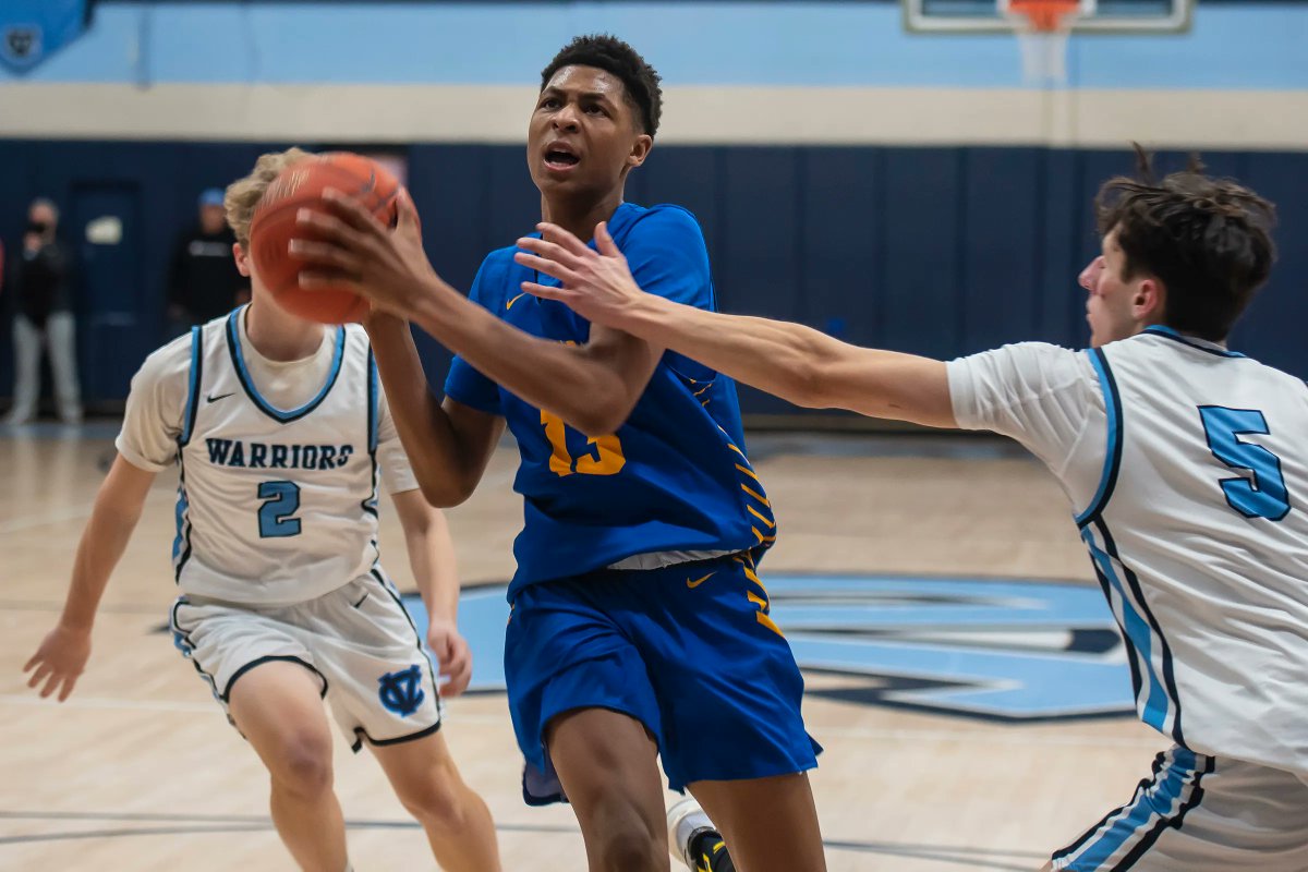 The 2021-22 PA Sportswriters' All-State Boys Basketball Team for Class 4A was announced at midnight. 

Four players from the Beaver Valley — two from Quaker Valley and two from Lincoln Park — made the cut. timesonline.com/story/sports/h…