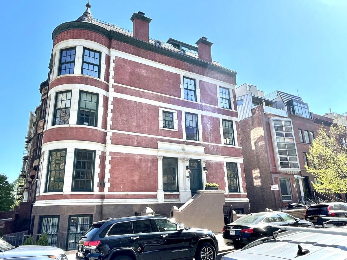 propgoluxury's tweet photo. FOR SALE - 329 W 112th Street https://t.co/TpccWJbEY4 https://t.co/fFXqeHJmM9