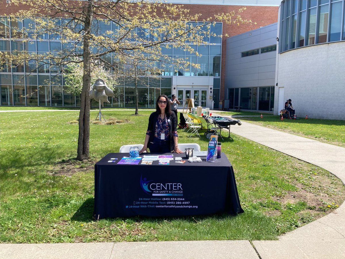 CSC_Liberate's tweet image. Grateful to @SUNYRockland for hosting @Center4SC yesterday to talk about #PartnerAbuse and #SexualAssault at the #RCC #SpringFest. #EndCampusSexualAssault #EndPartnerAbuse #EndStalking #EmpowerHealthyCommunities #CultivatingUpstanders