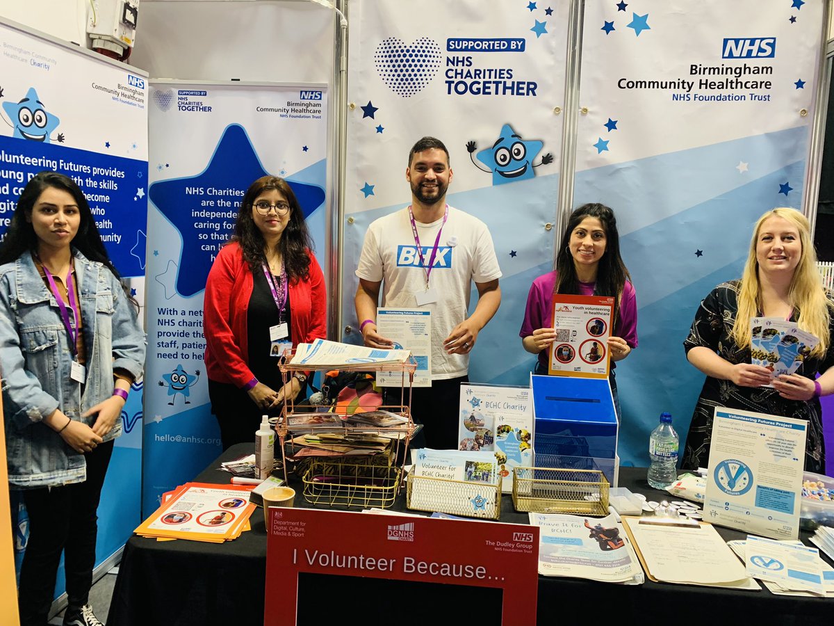 FatimaZakia13's tweet photo. A great event @VolunteerExpoUK @bhamcommunity #communityconnexions https://t.co/RtfOhxXqnX
