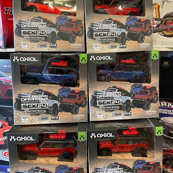 Als_Hobbies's tweet photo. Built Wild!
Our stock of SCX24 Ford Broncos have just arrived with many being despatched to customers!
Learn more about these little scale rigs here: https://t.co/gFpDD198N4
#alshobbies #logic #logicrc #horizon #horizonhobby #axial #axialrc #axialracing #axialscx24 #scx24 https://t.co/BCui1jZIoD