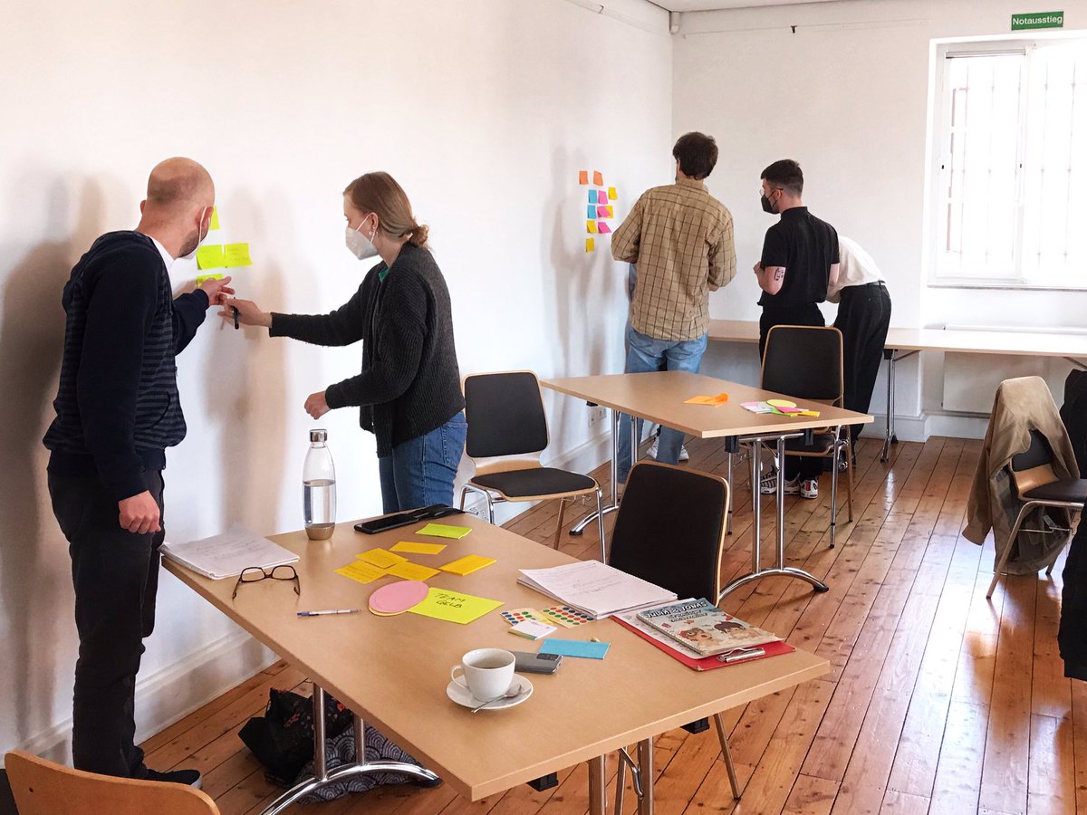 JensAlvermann's tweet photo. Von der #Idee zum #Prototypen im museographischen Raum: #DesignThinking Workshop mit Studierenden meines Seminas der @PH_cgn und dem @GatewayUniKoeln von der @UniCologne im #Museum Römerthermen Zülpich. #exhibition #media #design #PublicHistory #DesignThinking https://t.co/diYiUWBH9m