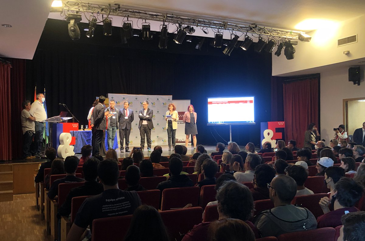 Los cuatro institutos que pasan a la gran final de #CanSat son: IES Europa, de Rivas; IES Príncipe Felipe, de Madrid capital; el IES Miguel de Cervantes, de Móstoles; y el Trinity College de San Sebastián de los Reyes. 
#VillanuevadelaCañada #espacio <a href="/esa_es/">ESA España</a> <a href="/EseroSp/">ESERO Spain</a>