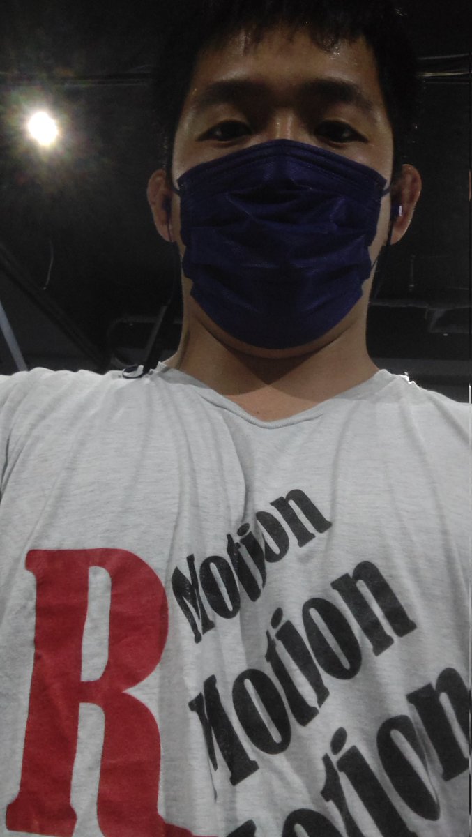raitoteammotion's tweet photo. 最近ライトリフトの
精度が落ちてて
悩んだ末　苦手な
デッドリフトをやることにした。　
このTシャツを着ると
パワーが増す　　　
さぁ明日も頑張ろう
#teammotion
#Rmotion
#清水来人 https://t.co/fA028D6sIv