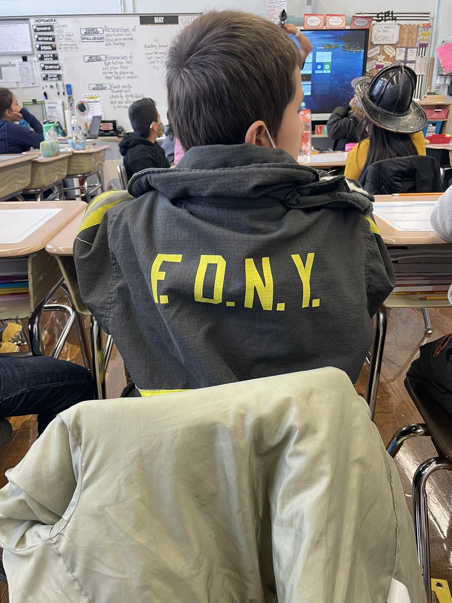 PS216K's tweet photo. FDNY visits PS 216! 🚒🧯#firesafety https://t.co/4asQz7qzdw