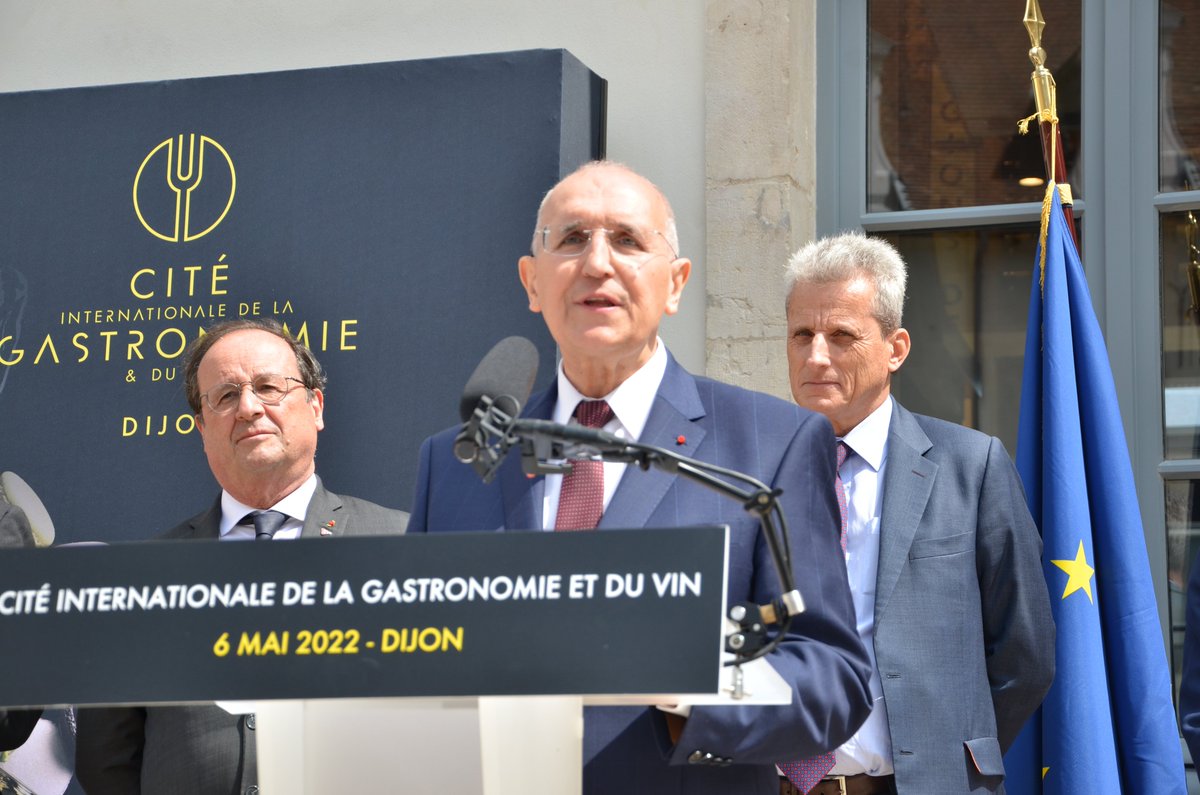 Prefet21_BFC's tweet photo. Inauguration de la Cité de la gastronomie et du vin de #Dijon. Lieu d’histoire et de tradition,de formation et de transmission,de culture et de partage. Le préfet se réjouit que l’Etat ait pu contribuer, en partenariat avec les collectivités, à la concrétisation de ce beau projet https://t.co/XpvRxGAvtO