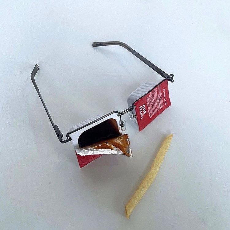 SmoothZip's tweet photo. glasses by nicole mclaughlin
 via: https://t.co/TZpdcll2cO https://t.co/RdOnB06eE8
