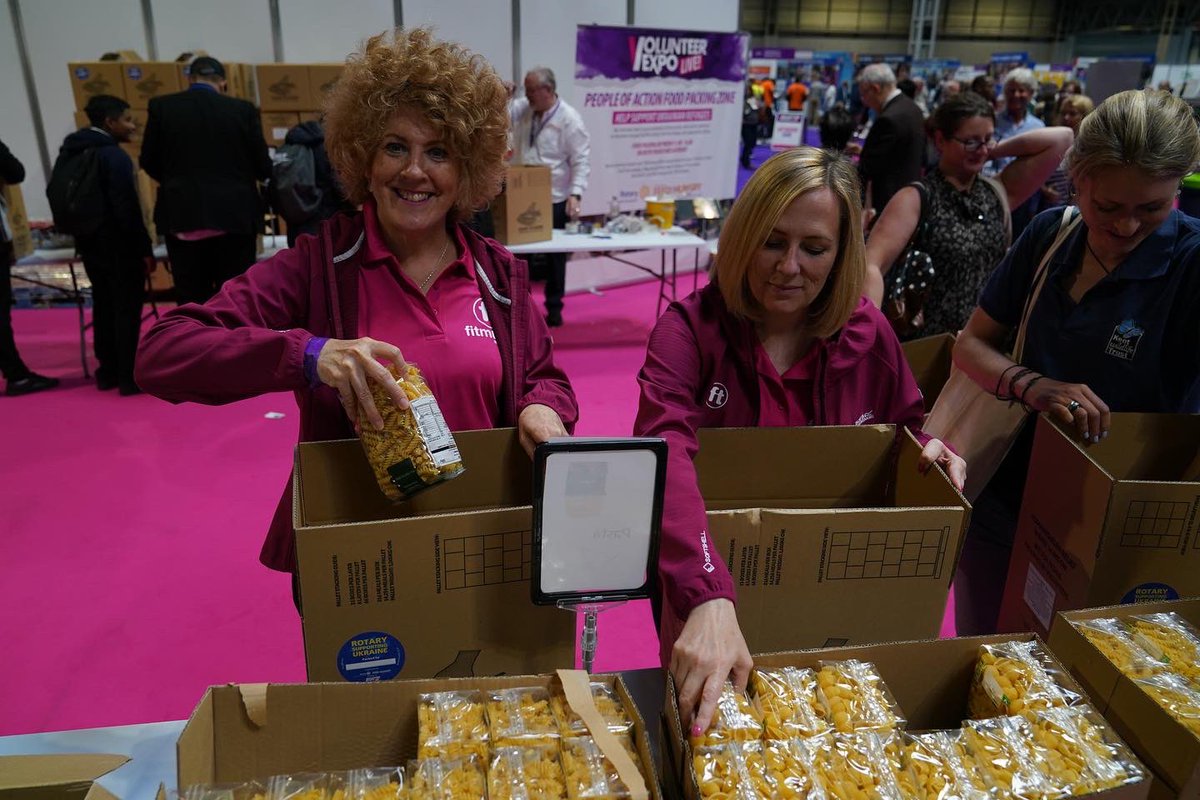 Rotary GB & Ireland (@rotarygbi) on Twitter photo Over 350 food boxes packed in 2 hours! 📦
The boxes will be delivered to refugees in Ukraine and across Europe by <a href="/feedthehungryuk/">Feed The Hungry UK</a>. 🇺🇦
With a helping hand from <a href="/JenJonesRotary/">Jennifer Jones</a>. Thank you for your incredible support today <a href="/VolunteerExpoUK/">Volunteer Expo Live - The UK Volunteering Show!</a>. Over 350 food boxes packed in 2 hours! 📦
The boxes will be delivered to refugees in Ukraine and across Europe by <a href="/feedthehungryuk/">Feed The Hungry UK</a>. 🇺🇦
With a helping hand from <a href="/JenJonesRotary/">Jennifer Jones</a>. Thank you for your incredible support today <a href="/VolunteerExpoUK/">Volunteer Expo Live - The UK Volunteering Show!</a>.