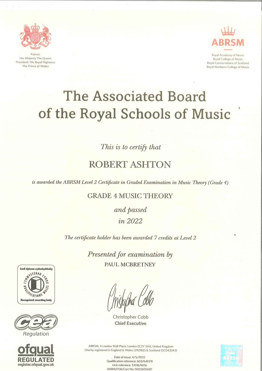 robertashton1's tweet photo. Small achievements are to be celebrated. Look what arrived in the post today, but please don't ask me any difficult questions about music theory! #SlowlyLearnt #QuicklyForgotten https://t.co/77u9BFPrIQ