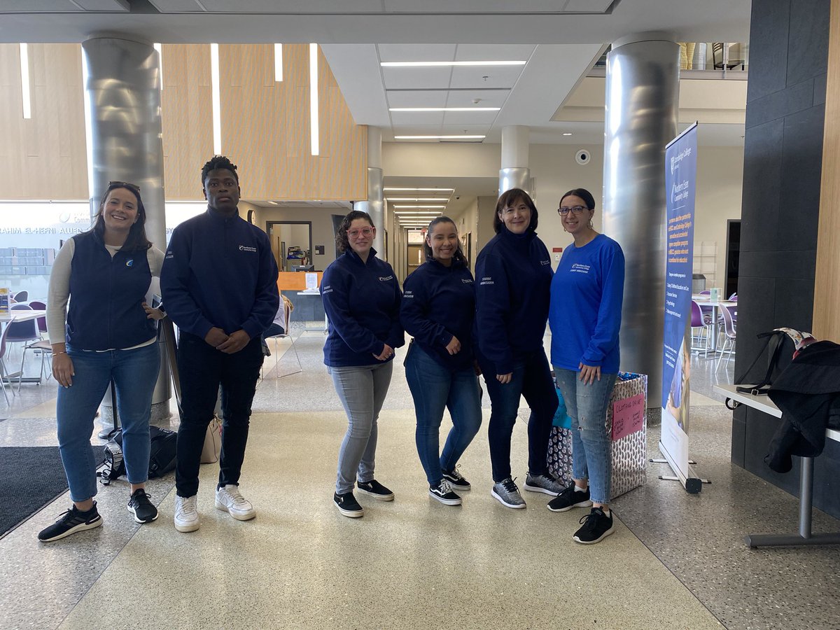 We’re ready for today’s open house <a href="/NorthernEssex/">NorthernEssexCC</a> ! #studentambassadors