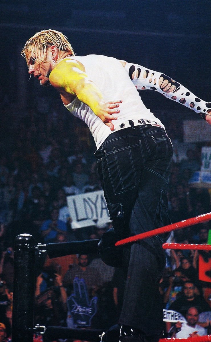 RT @MATTHARDY999: Daily jeff hardy pic day 12 https://t.co/0lCSVwbNXt