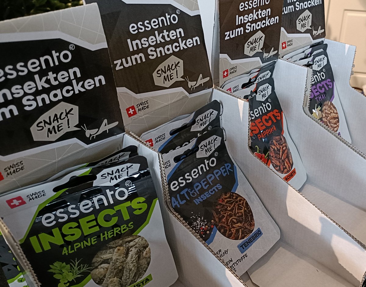 PadiglioneCH's tweet image. Gli #insetti come cibo del futuro per un mondo più sostenibile. Li avete mai assaggiati? Alla #houseofswitzerland potete trovare @essentofood e provare la loro #foodexperience allo #snackthesystem organizzato da @transfoodmation #SwissMi #milano
