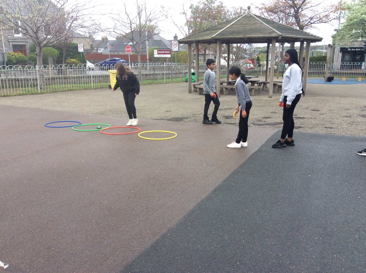 MrsPowell5's tweet photo. Hoop Scotch, Hoopla, Hoop Races and Pass the Hoop were our games for P.E. today! Lots of fun with hoops! @SchoolBroomhill https://t.co/eiIb3qi2MZ