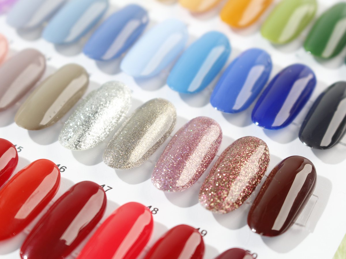 RonikiLtd's tweet image. RONIKI spring spread color collection includes 60 types on-trend shades, inspired by the whole RONIKI team.  These new colors are pefect to complete any client's look, skin color and daily mood.
#NailGel, #UvGel, #LedGel, #GelPolish, #CatEyeGel, #NailArtGel, #RONIKI, #RNK