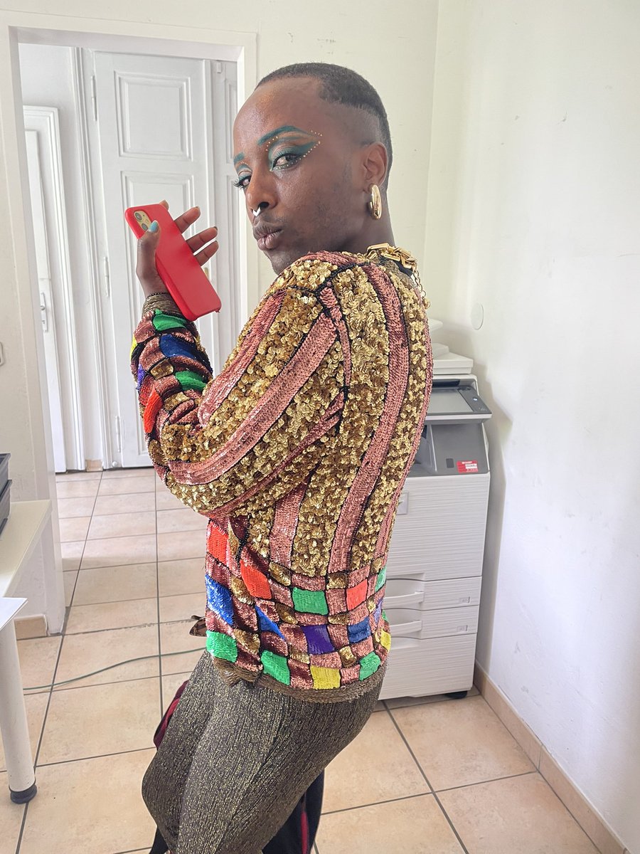Queer_Base's tweet photo. Casual Friday? Sure, with @farisgezahegn it’s fabulous fabulous ✨🪩 #LGBTIQ #Blackpower https://t.co/B2SlI45jop