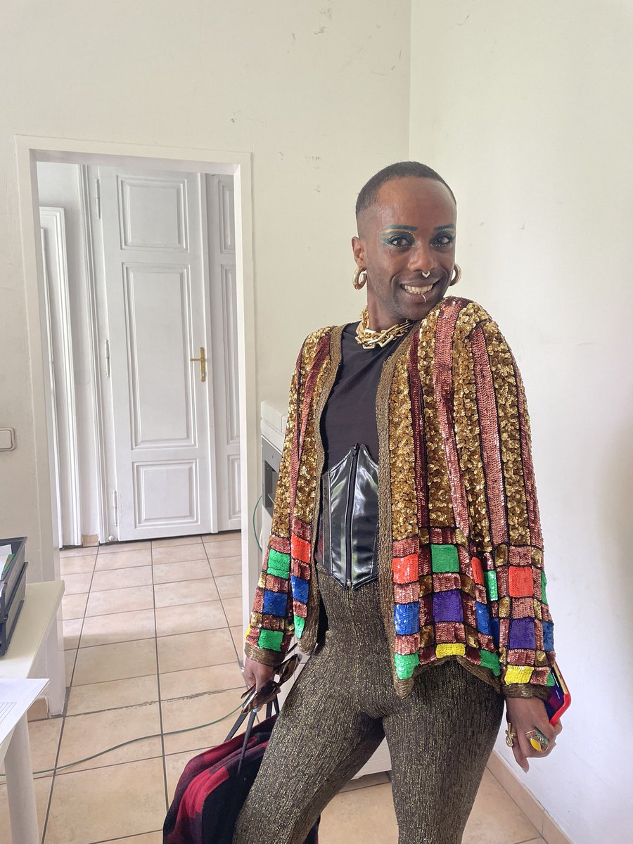 Queer_Base's tweet photo. Casual Friday? Sure, with @farisgezahegn it’s fabulous fabulous ✨🪩 #LGBTIQ #Blackpower https://t.co/B2SlI45jop