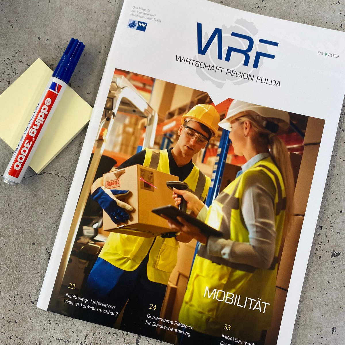 ihkfulda's tweet photo. đïžIn der #Mai-Ausgabe von #WRF dreht sich alles rund um die #MobilitĂ€t. Lesen Sie, mit welchen Herausforderungen die đLogistik-Branche aktuell zu kĂ€mpfen hat, und wie es um die Anerkennung der Systemrelevanz đ» im Transportgewerbe steht. https://t.co/OLRxJA734y đ#mobilitypolicy https://t.co/EeWflJ1QYC