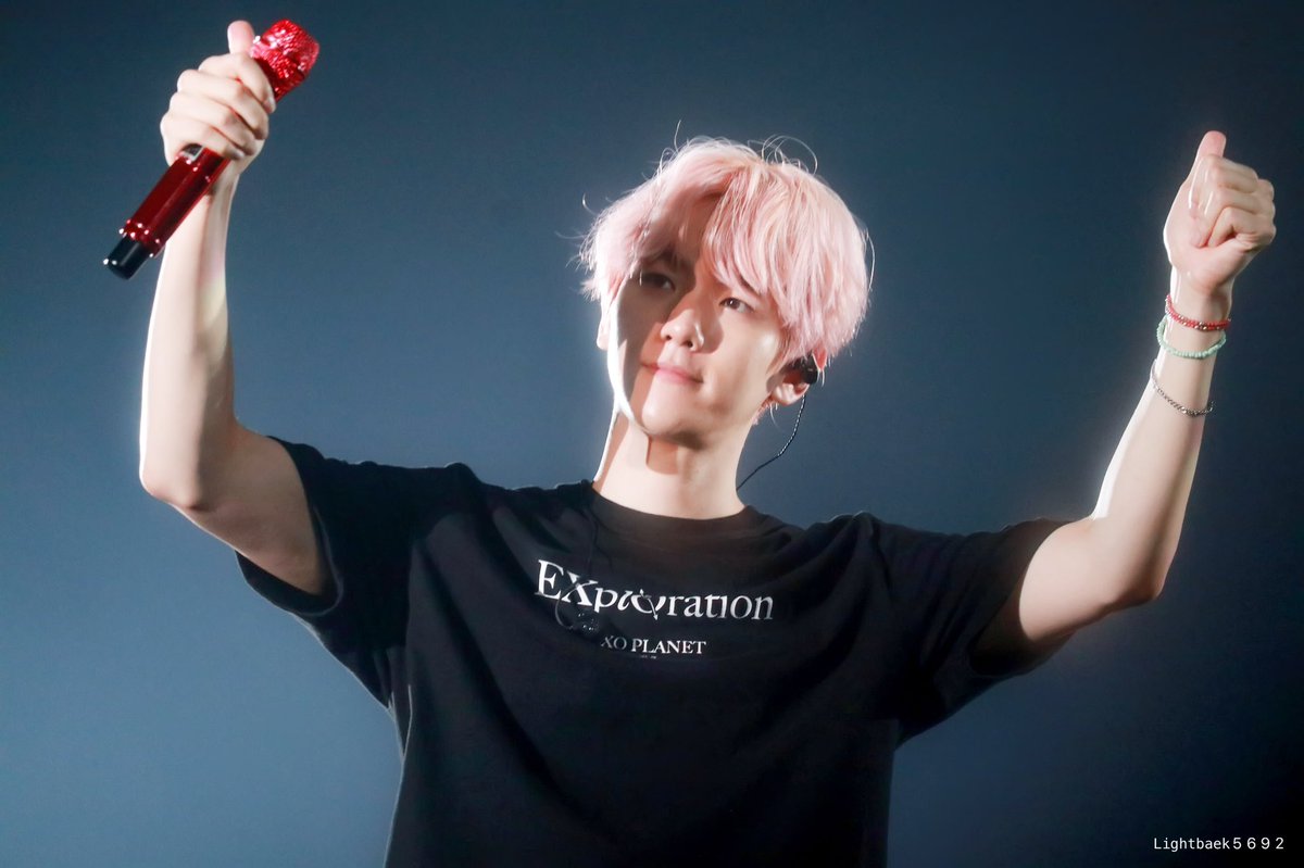 lightbaek5692's tweet photo. 백현날 홍콩백현시❤️🥰

#터래기야_큥생일축하해_보내줘
#해피큥데이
#HappyBaekhyunDay
@B_hundred_Hyun https://t.co/bkAmbNDeTP