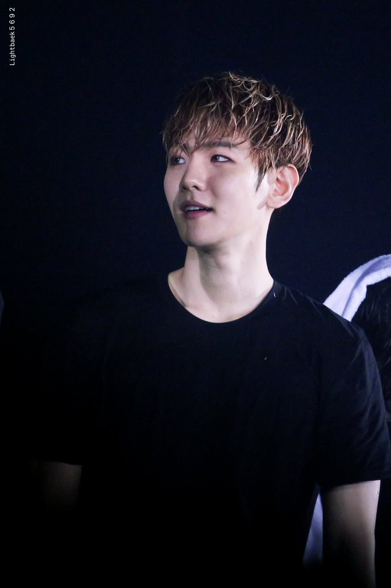 lightbaek5692's tweet photo. 백현날 홍콩백현시❤️🥰

#터래기야_큥생일축하해_보내줘
#해피큥데이
#HappyBaekhyunDay
@B_hundred_Hyun https://t.co/bkAmbNDeTP
