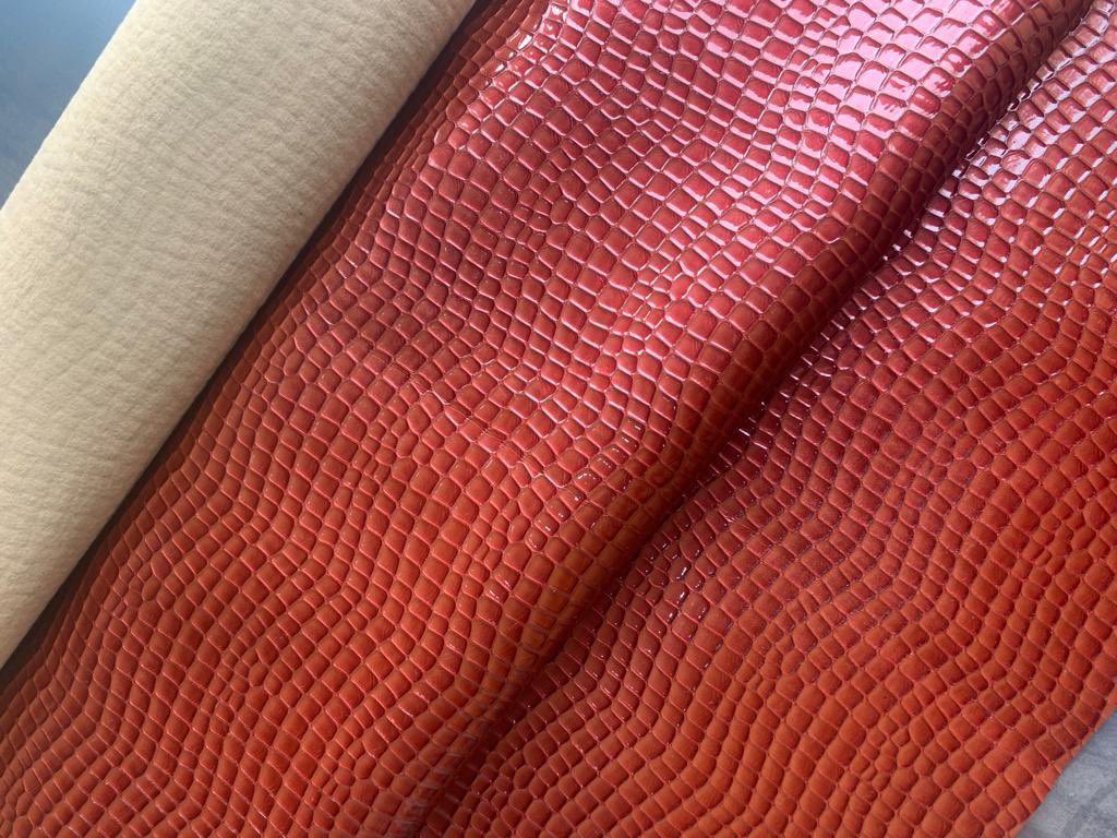 shopUYAIMA's tweet photo. You know you want the EMEM shoulder bag. You know you want it🌚
#shopuyaima here 👉🏾

https://t.co/vqA7r2tvIO https://t.co/AvkjfoyPsk