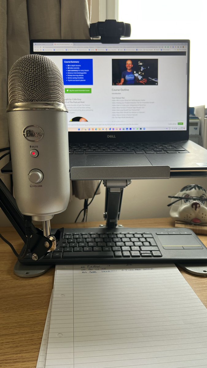 AndyMcMenemy's tweet photo. I went with the Blue Yeti @BlueMicrophones > #startPod @thepodcasthost 😊👍 https://t.co/hWLBgf7afF