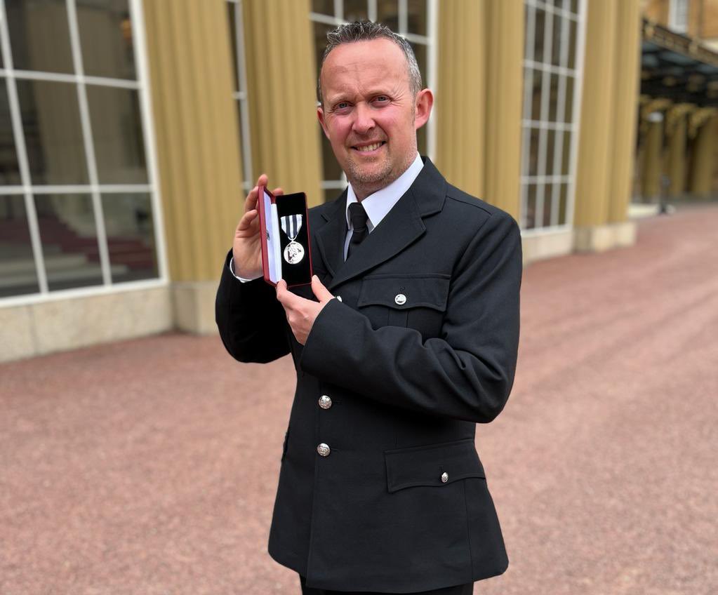 PC Chris Madden QPM tweet media