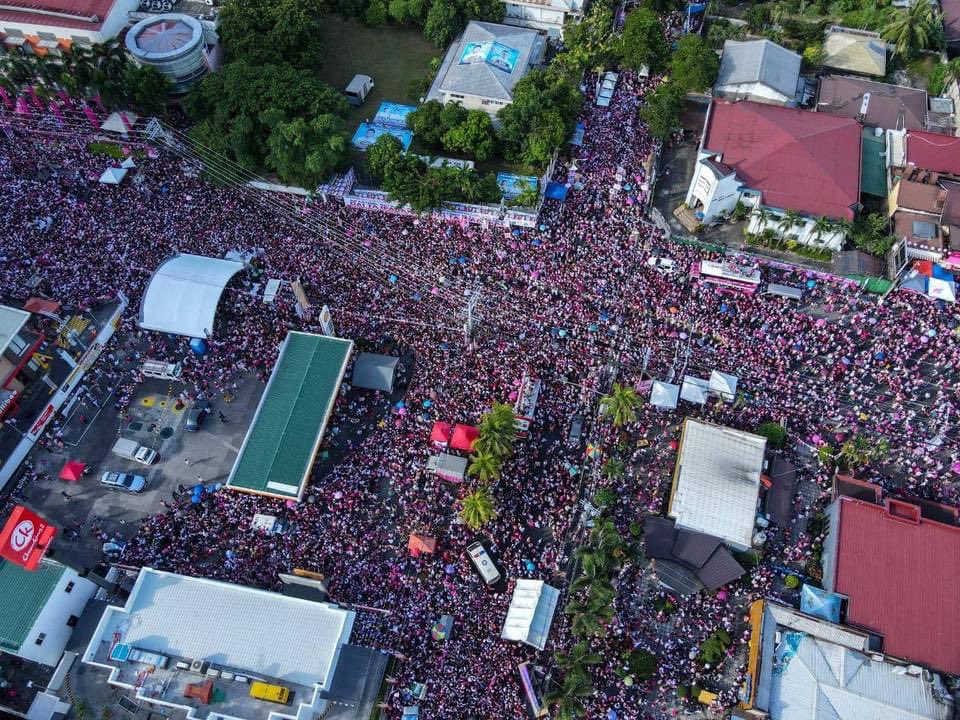 roxsantos's tweet photo. AS OF 4PM! IBA ANG BIKOLANO SUMUPORTA! Oragon! #LeniKikoAllTheWay2022 Dios Mabalos! 🇵🇭💕

#IpanaloNa10ParaSaLahat
#GobyernongTapatAngatBuhayAngLahat
#LeniLaban
#KulayRosasAngBukas
#LeniKiko2022 https://t.co/ich6mptoJx