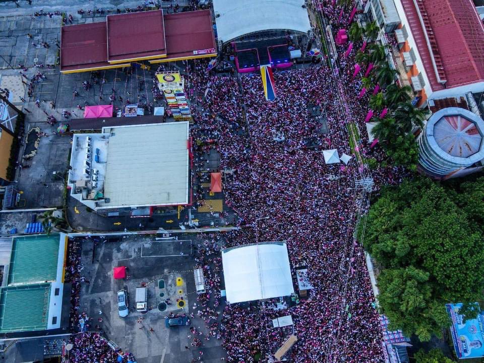 roxsantos's tweet photo. AS OF 4PM! IBA ANG BIKOLANO SUMUPORTA! Oragon! #LeniKikoAllTheWay2022 Dios Mabalos! 🇵🇭💕

#IpanaloNa10ParaSaLahat
#GobyernongTapatAngatBuhayAngLahat
#LeniLaban
#KulayRosasAngBukas
#LeniKiko2022 https://t.co/ich6mptoJx