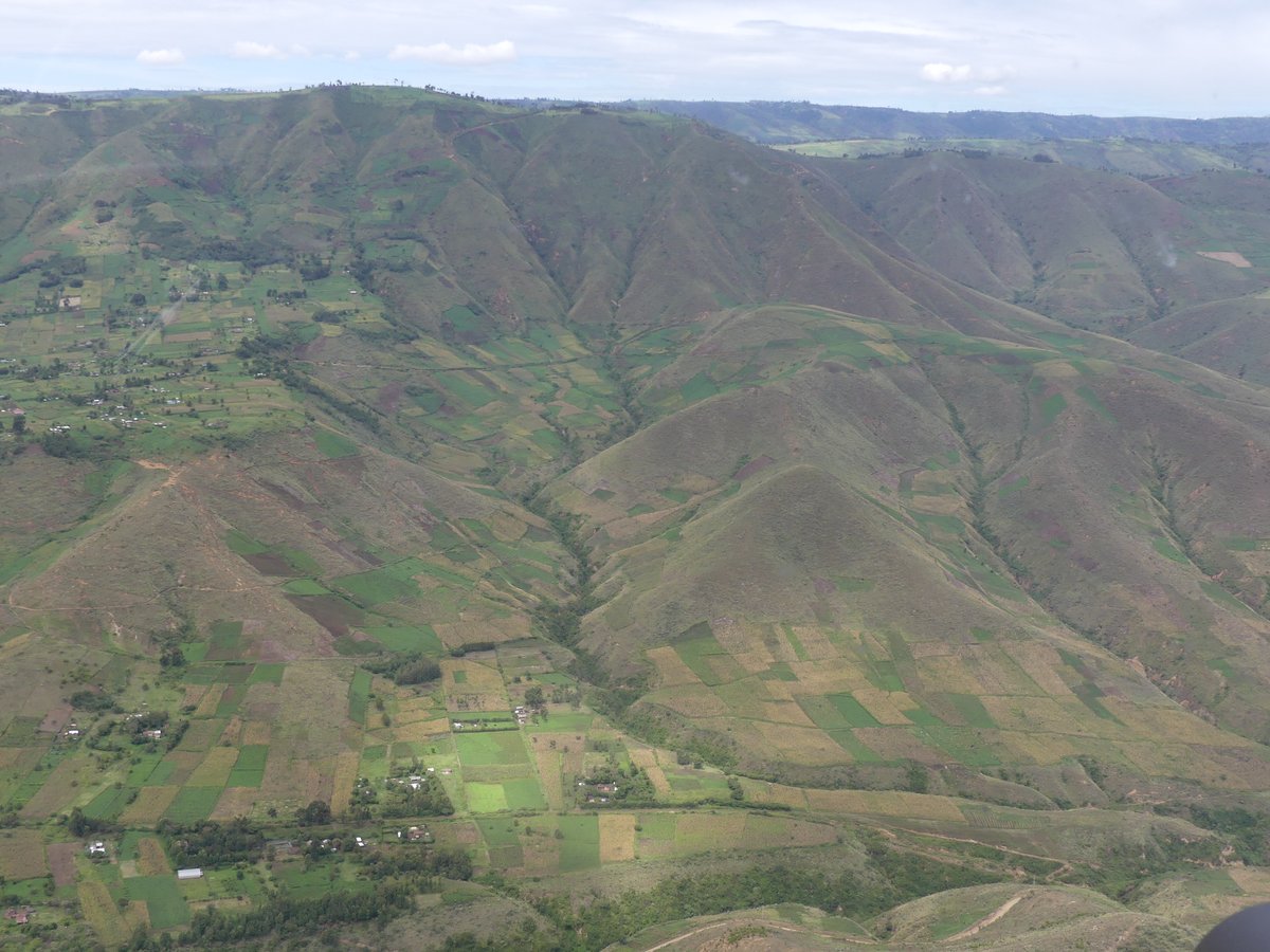 PhotosForTrees's tweet photo. Kenya from Above  

#WFCKorea #ForestsMatter #AfricanForests #TreesofKenya #Landusechange #forestloss #kenyafromabove https://t.co/SOmgMMsB9Z