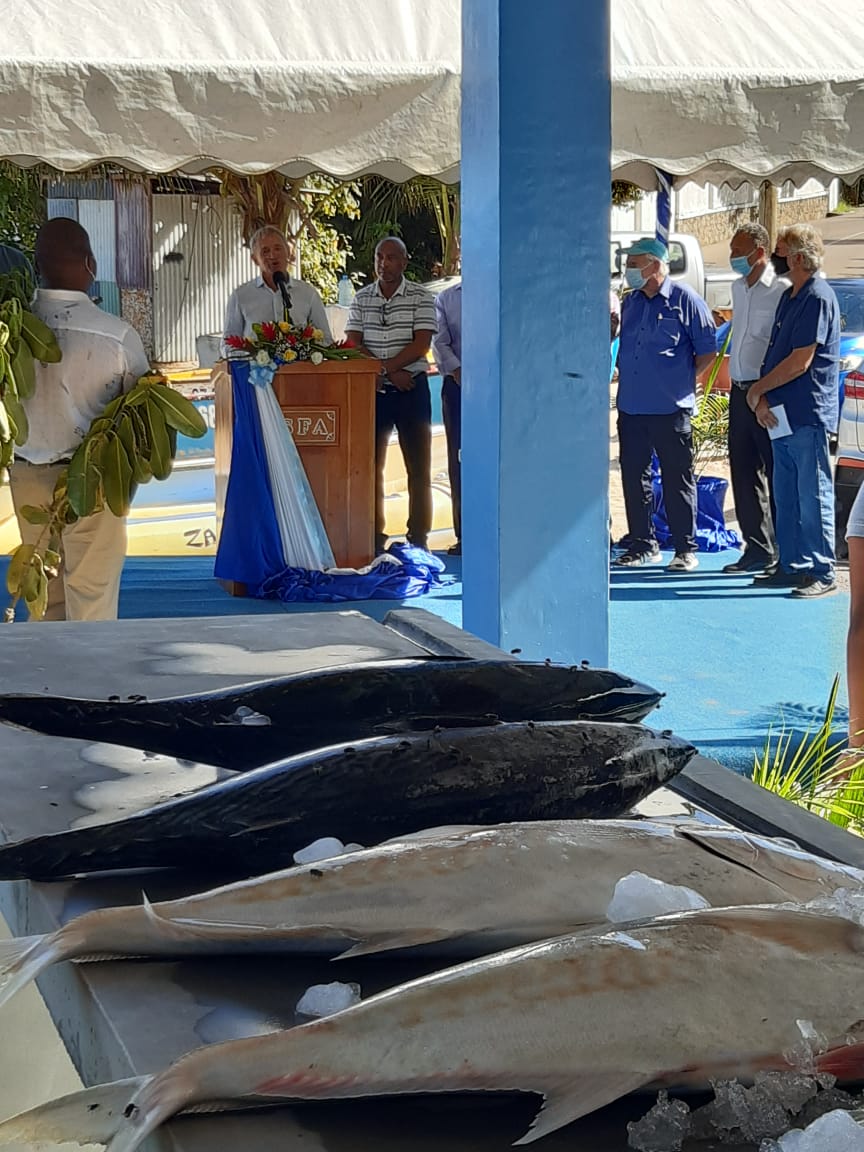 EUAmbMauritius's tweet photo. The Sustainable Fisheries Partnership Agreement between #Seychelles and the EU is strongly supporting local communities &amp; artisanal fisheries with the set up of safe and useful infrastructure. @EU_MARE 

#EUxSeychelles #sustainable #fisheries https://t.co/DZIWn95dAe