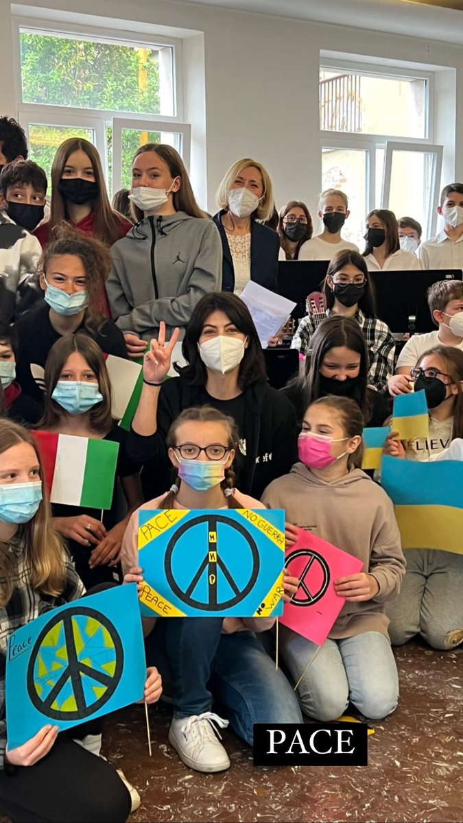 Questa mattina (ore 9:00 circa) Alessandra Mastronardi - da Ambasciatrice <a href="/UNICEF_Italia/">UNICEF Italia</a> - ha iniziato la sua missione a Trieste visitando l'Istituto Comprensivo Tiziana Weiss, che ha accolto dei bambini ucraini.

L'attrice tra oggi e domani parteciperà anche al <a href="/LinkFestival_it/">Link Media Festival</a>!