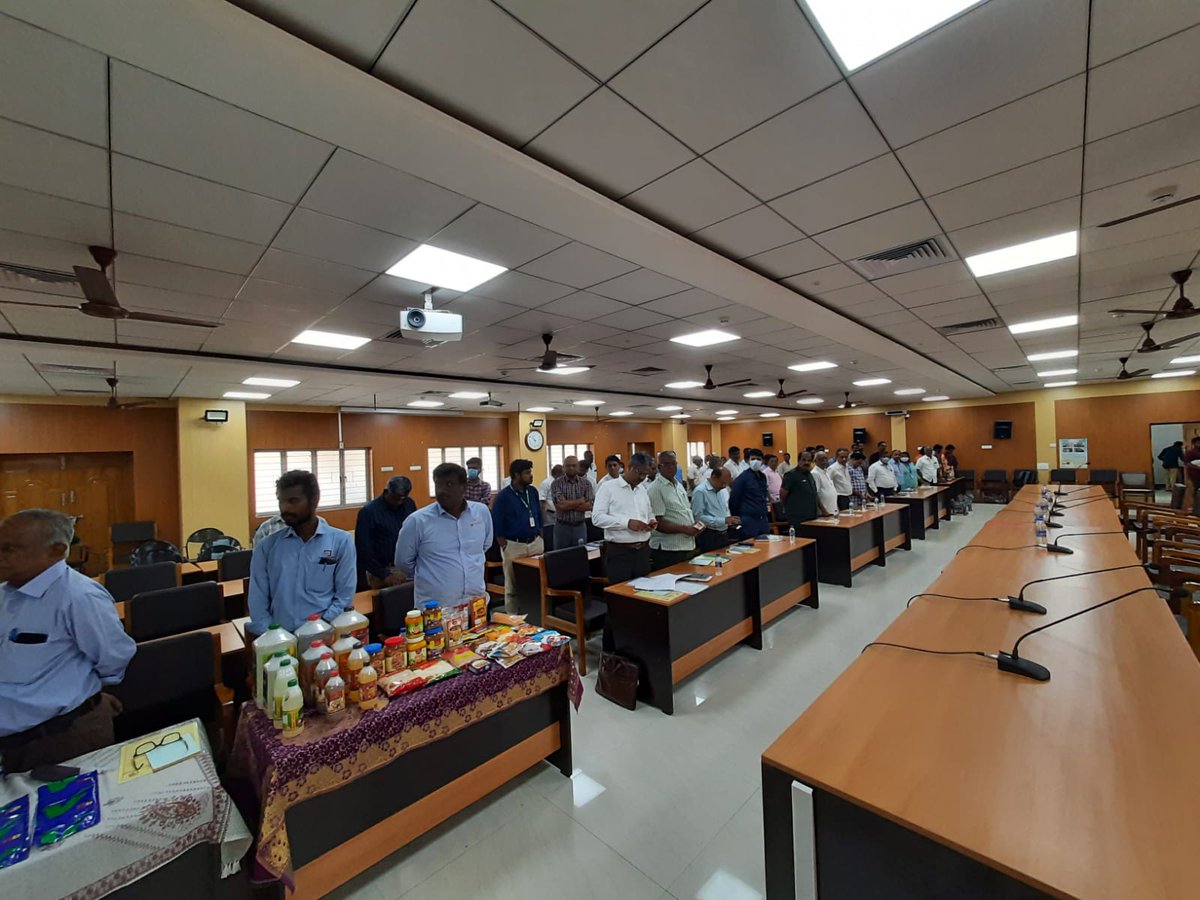 fametamilnadu's tweet photo. Dr. S. Aneesh Sekhar, District Collector Madurai presided over a meeting with MSMEs and association stakeholders, on May 6, 2022. The dignitaries also inspected various products produced by MSMEs in Madurai district.
2/2
#tnmtipb #tnmsme #exports #MSME #entrepreneurship #Madurai https://t.co/14k4uWw0er