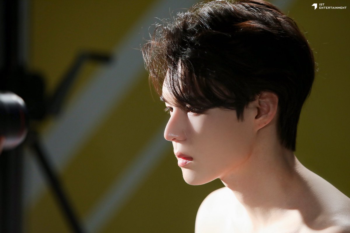 isejunyou's tweet photo. เล่นมือถืออยู่ดีๆมัมหมีก็ตุย https://t.co/zreV475Z9Y