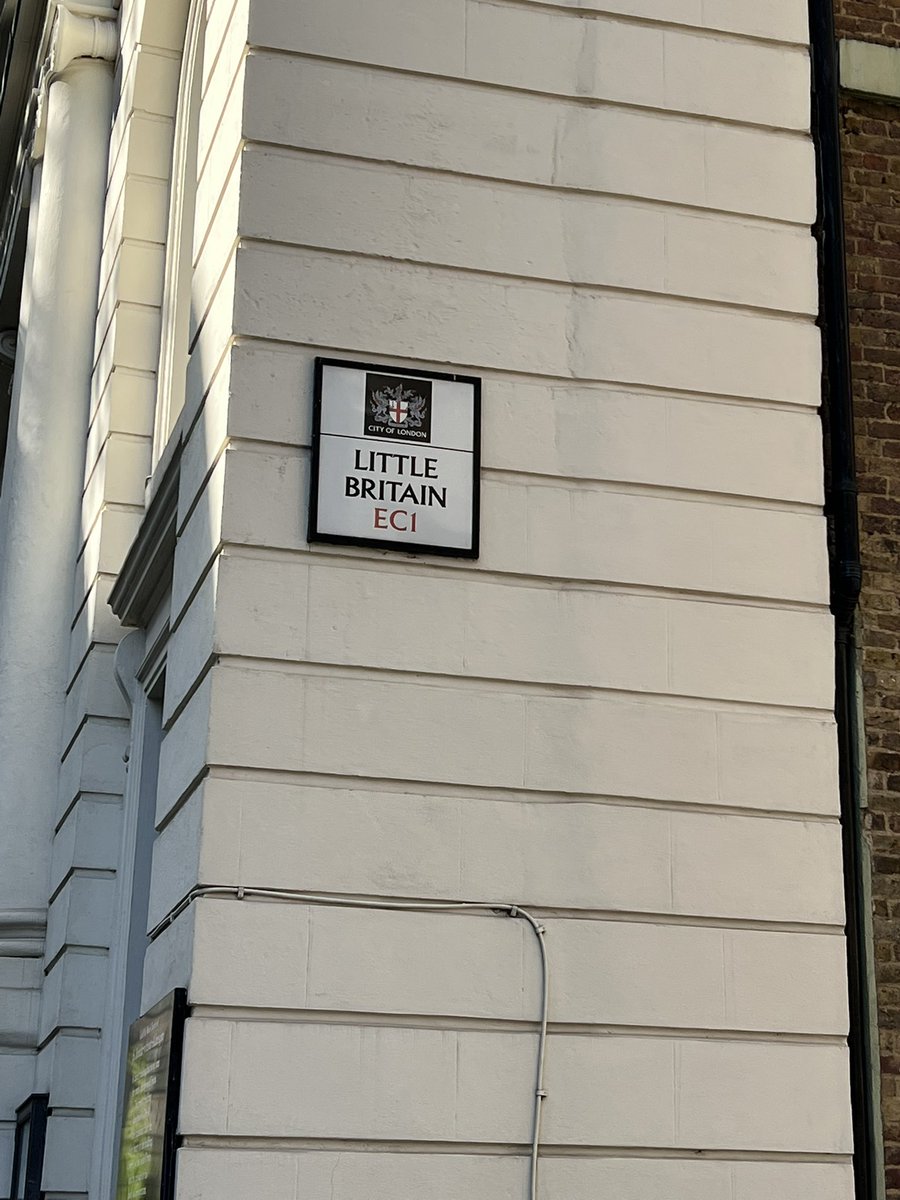 So new job takes me into the city a bit more often and I love investing….who knew this would be one!!