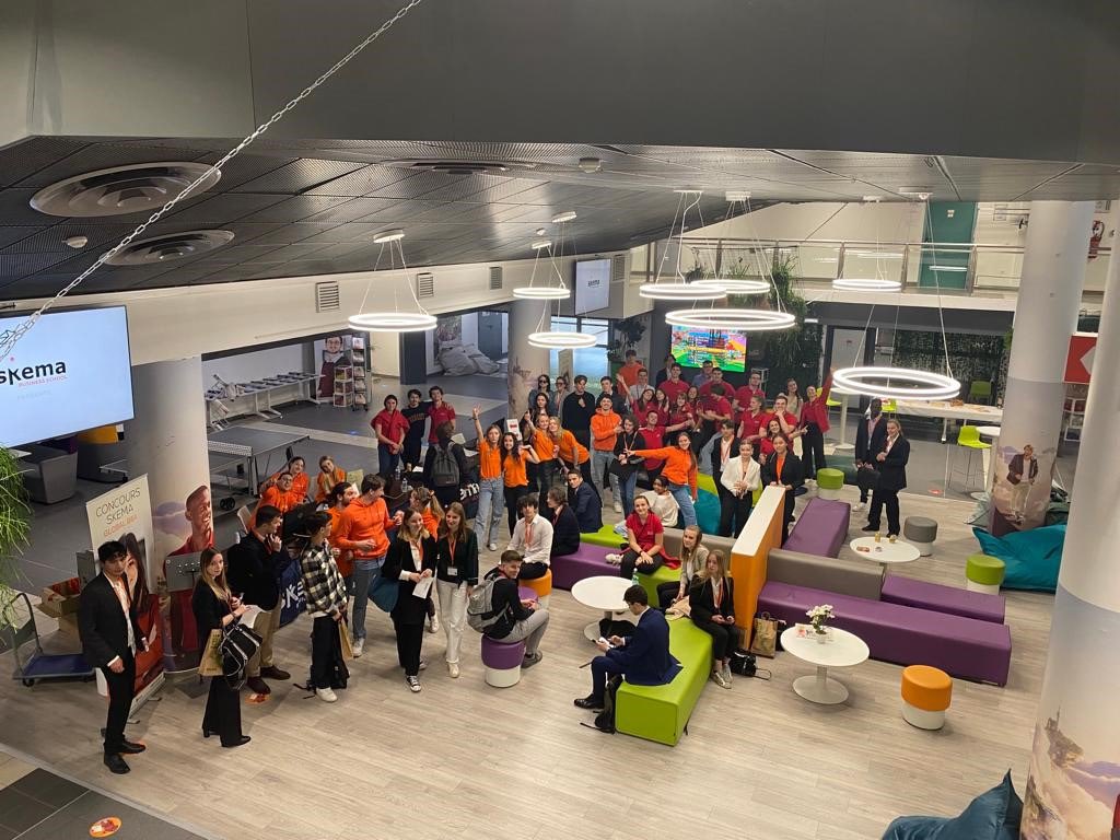 david_neusy's tweet photo. Nos campus de Paris,Lille et Sophia Antipolis se sont habillés aux couleurs des concours BBA et ESDHEM.Nous accueillons un très grand nombre de candidats. Et si vous deveniez jury pour partager ce moment fort de l’année?contactez-moi en mp #concoursBBA #concoursESDHEM #WeAreSKEMA https://t.co/VLNaeZ8FVm