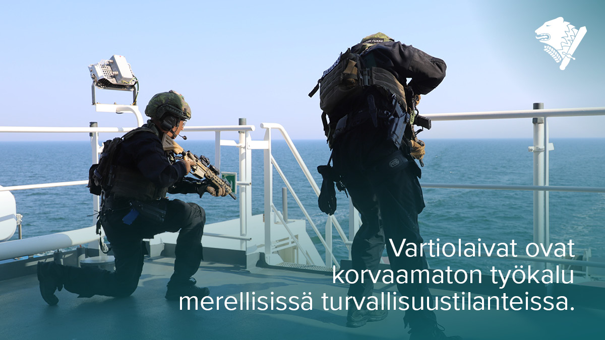 rajavartijat's tweet photo. Vartiolaivoilta käsin kyetään toteuttamaan haastaviakin merellisiä turvallisuusoperaatioita. Henkilöstömme lisäksi laivoihin voivat tukeutua myös muut viranomaiset. Yhteistoimintaa harjoitellaan säännöllisesti. #RajaTurvaa https://t.co/k3rztqGE7e