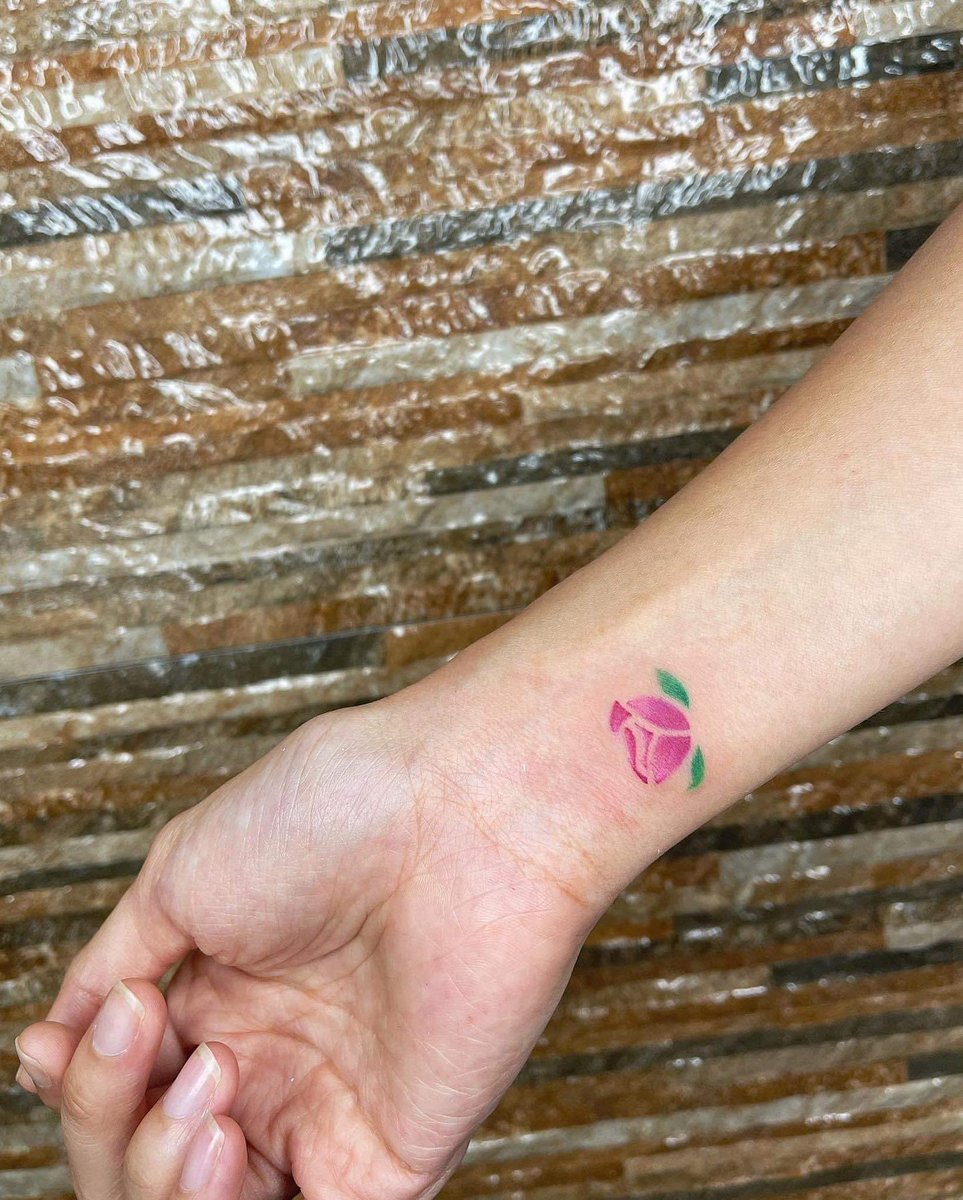 xateIIite's tweet image. Doc Tricia Robredo (@jpgrobredo) had tattoo today at PintaDon Tattoo Studio!! 

#KulayRosasAngBukas #LeniIsOurPresident #KikoIsOurVP