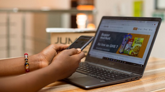 news_ghana's tweet photo. How to Win the War Against Online Abuse in the Society? https://t.co/XoNPL3b8bK #FeaturedArticles #HOW #OnlineAbuse #society #WarAgainst https://t.co/6uavD6I99N