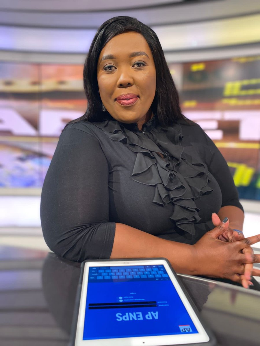 Restinguser_02's tweet photo. On #SMEOnPoint, @Liabosetho hosts a fireside chat with township based entrepreneurs Smangele Sibisi, founder of Indalo Nubian Naturals and Thulisile Mfusi founder of Thulisile Financial Services where they will discuss the new Township Economic Development Bill. #SABCNews https://t.co/wJ5kOMCGBl