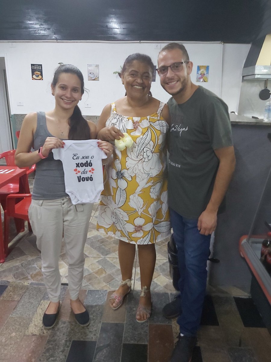 Dal_U2's tweet photo. Feliz dia das mães para minha mãe Alme e para minha esposa Bianca que foi eleita a mãe esse ano!!!
#BDSP https://t.co/VNe2YR5d1I